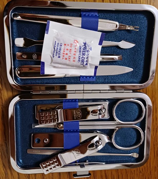 Прлдам марикюрный набор, производство  Корея