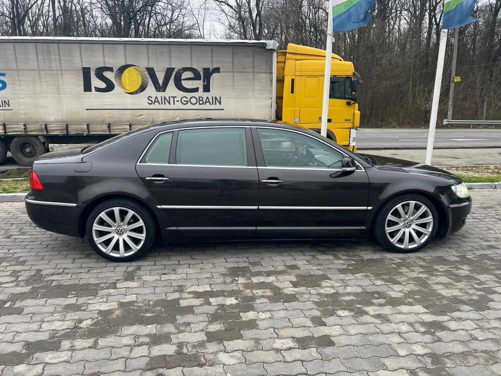 VW Phaeton 2010 Long