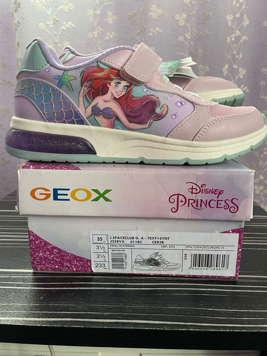 Светещи маратонки Ариел, Geox