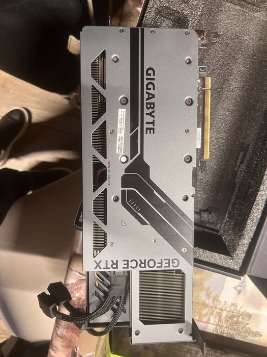 Placa video 4080 super windforce v2 16gb