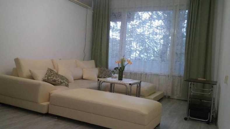 Дава се под наем Двустаен апартамент в Бургас, Лазур - 67 кв.м за 200 € - Снимка #2