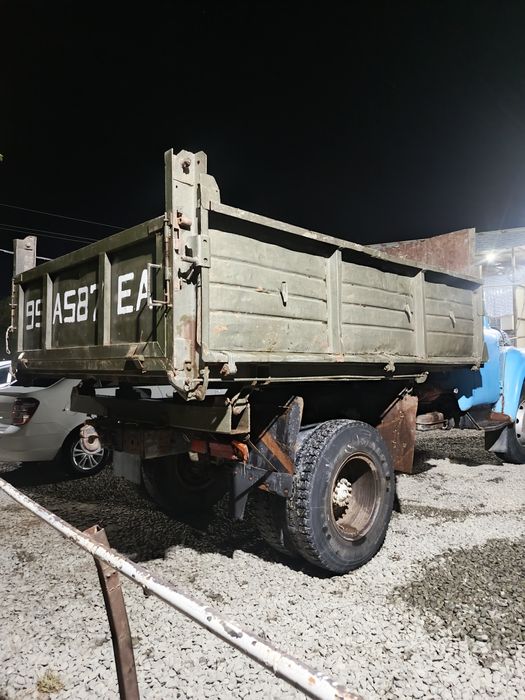 Zil satiladi Seliskiy 1985jil