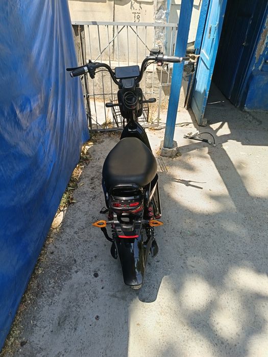 Продам электро скутер в хорошем состояние