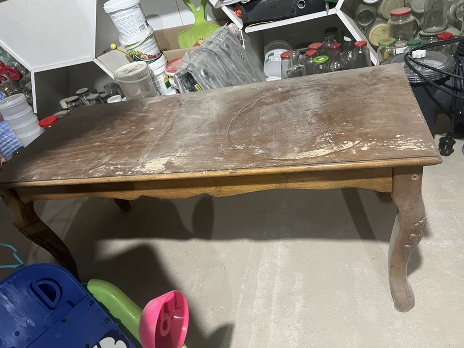 Столик для телефона