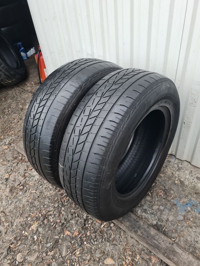2  Anvelope de vara *235/65R17*Goodyear *LICHIDARE STOC*50 Lei Buc*