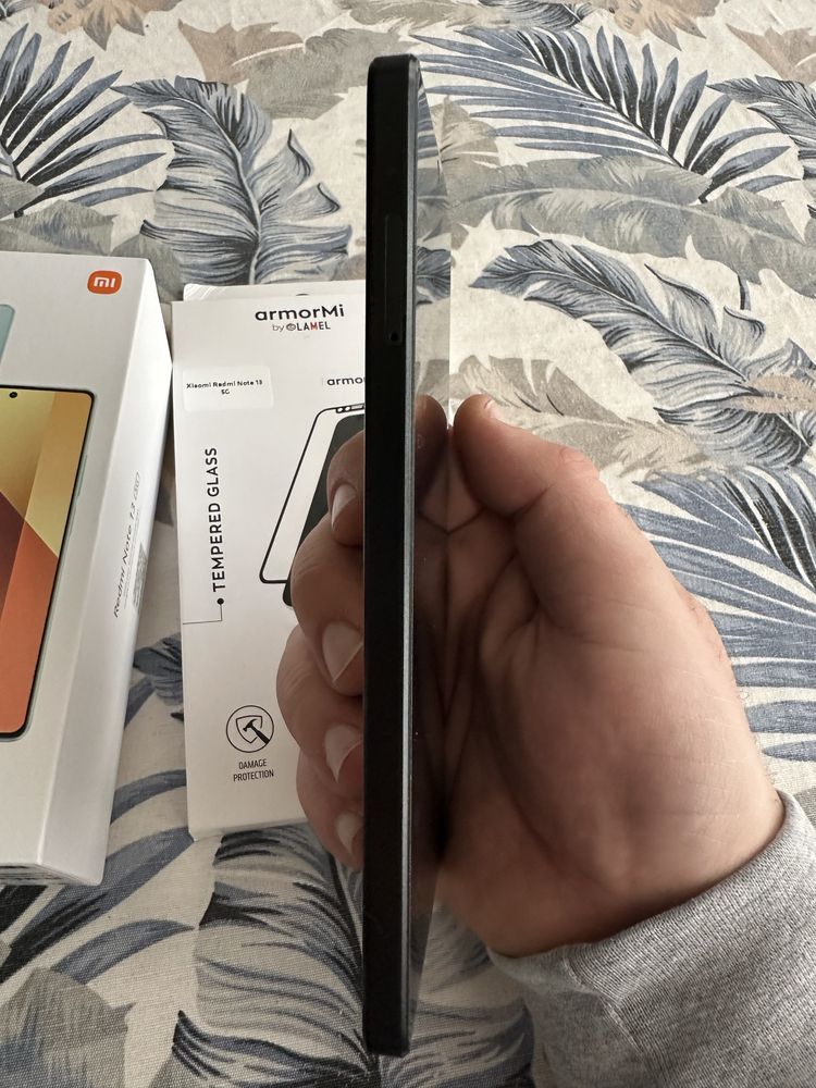 Като НОВ Xiaomi Redmi Note 13 5G 6GB RAM 128GB ROM