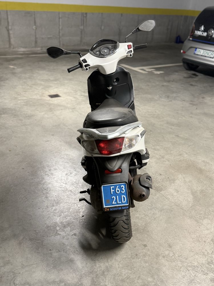 Scooter Piaggy Fly 49 cmc an 2012 550 eur