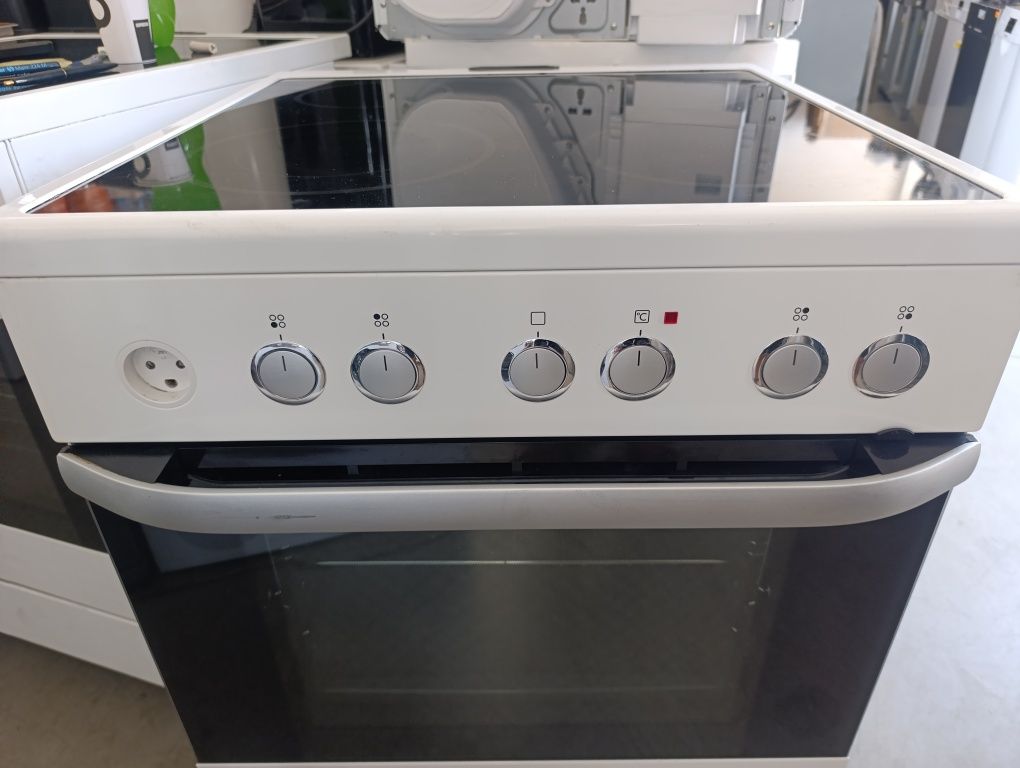 Стояща Готварска печка Electrolux