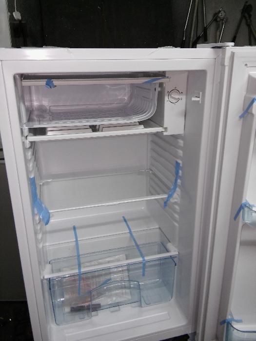 хладилник 12v компресорен