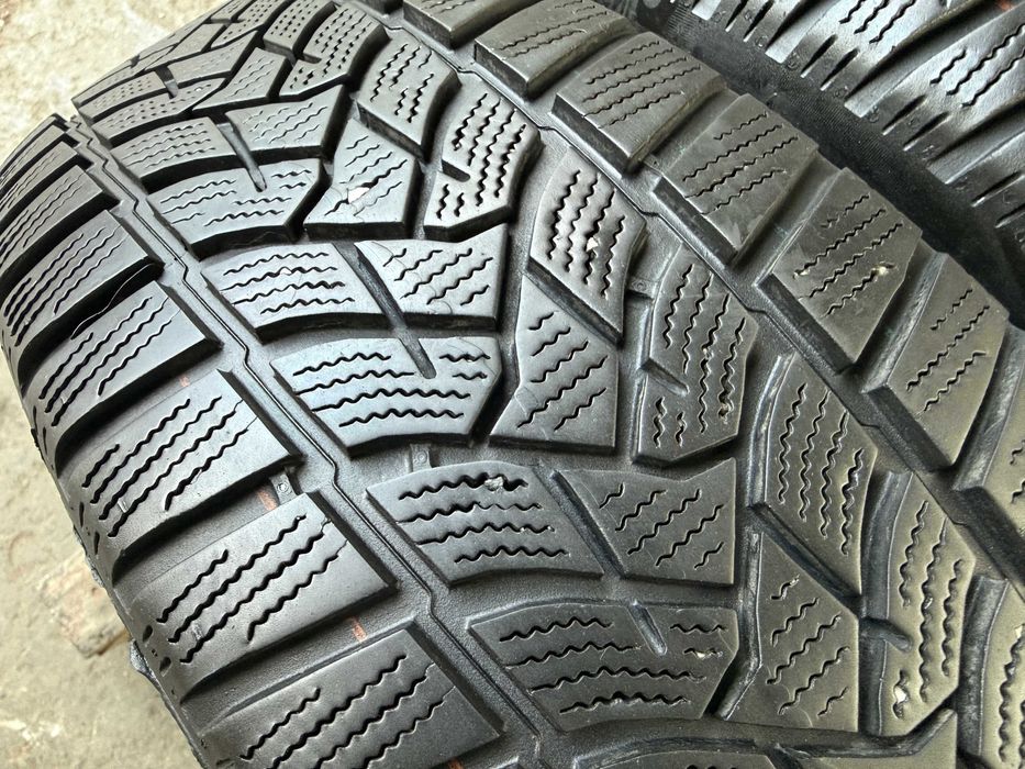 2x Anvelope Iarna 205/60 R16 - Dunlop Winter Sport 5