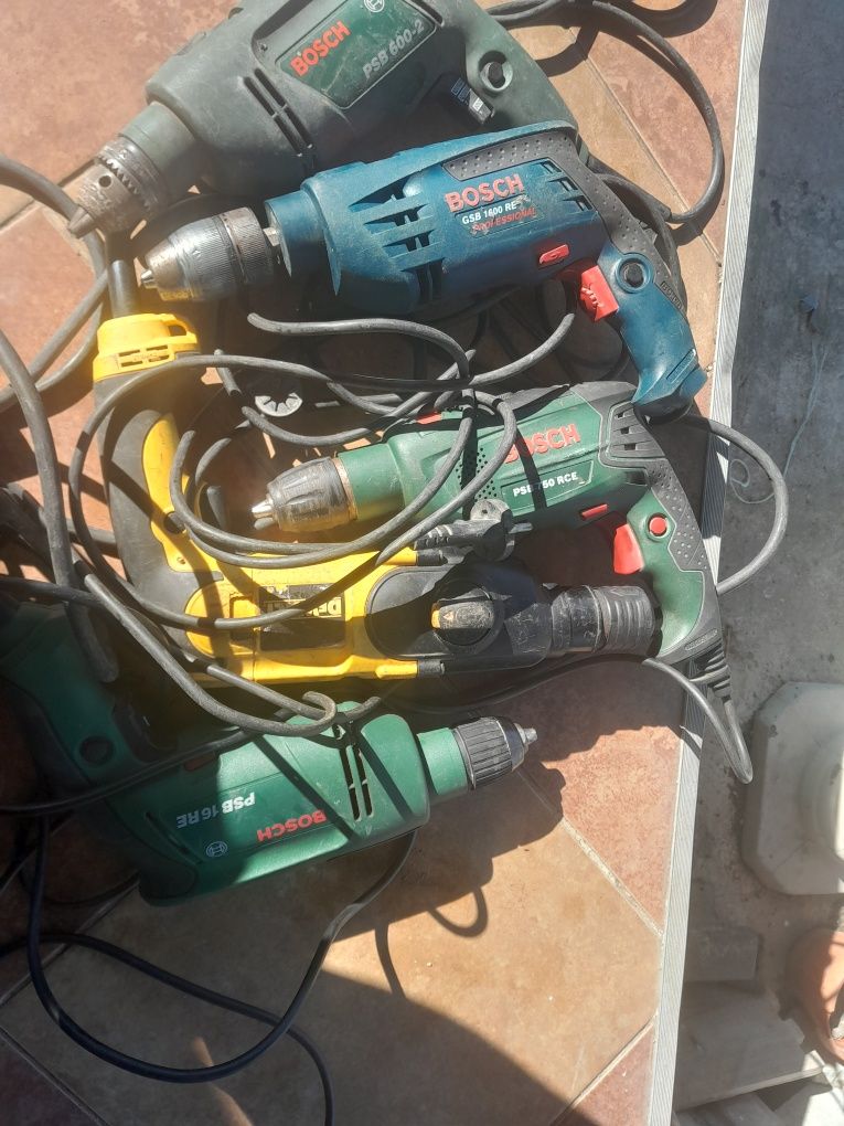 Rotopercutor bosch-dewalt  funcționale 10/10-unele aproape noi