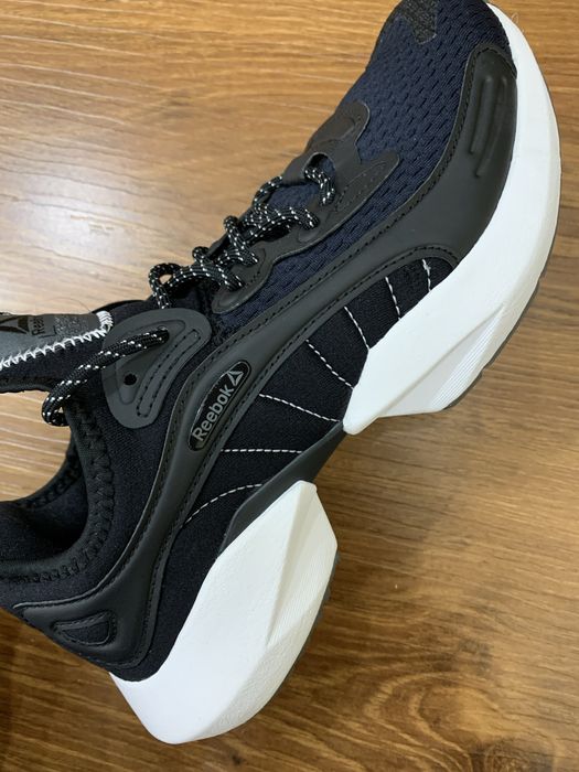 Reebok женские кроссовки