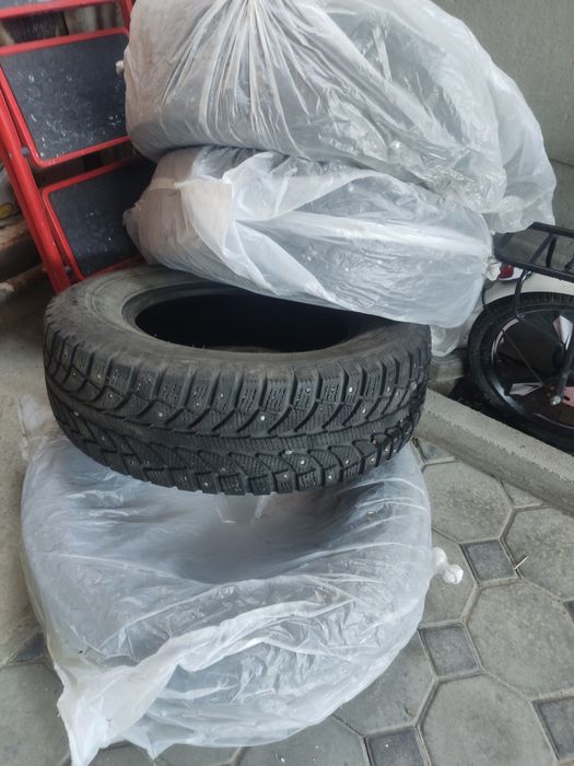 Шины зимние 205/70/15