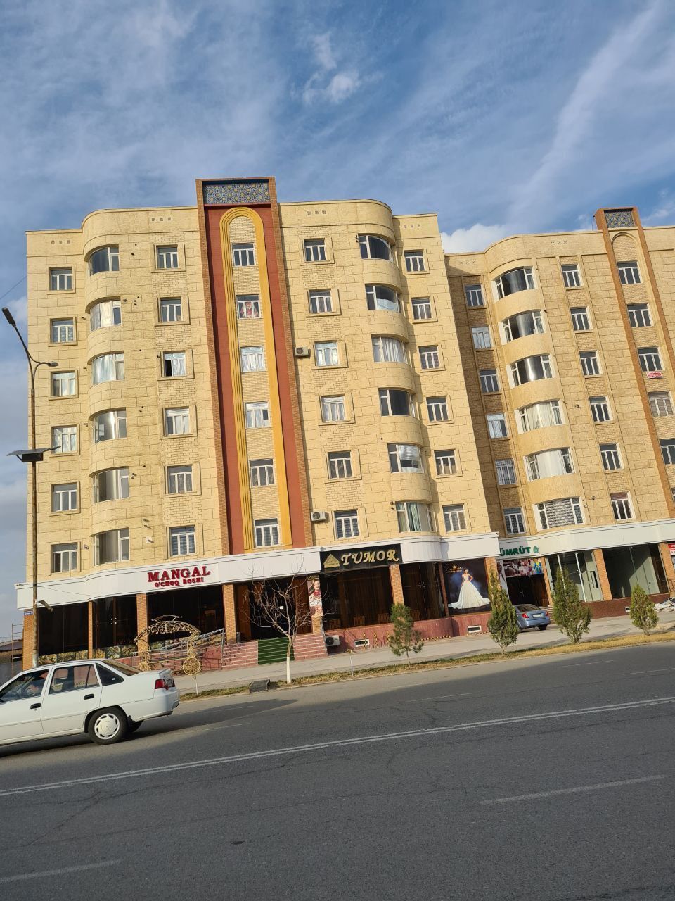 Urganch shaxri markazida 2 xonali kvartira ijaraga beriladi