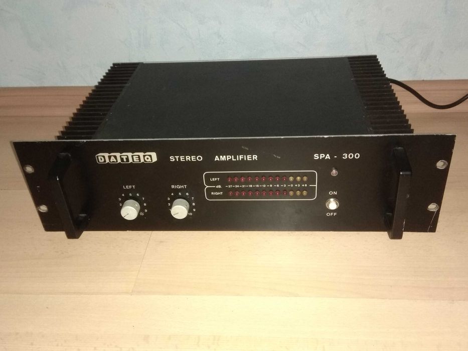 Стерео усилвател Dateq SPA-300
