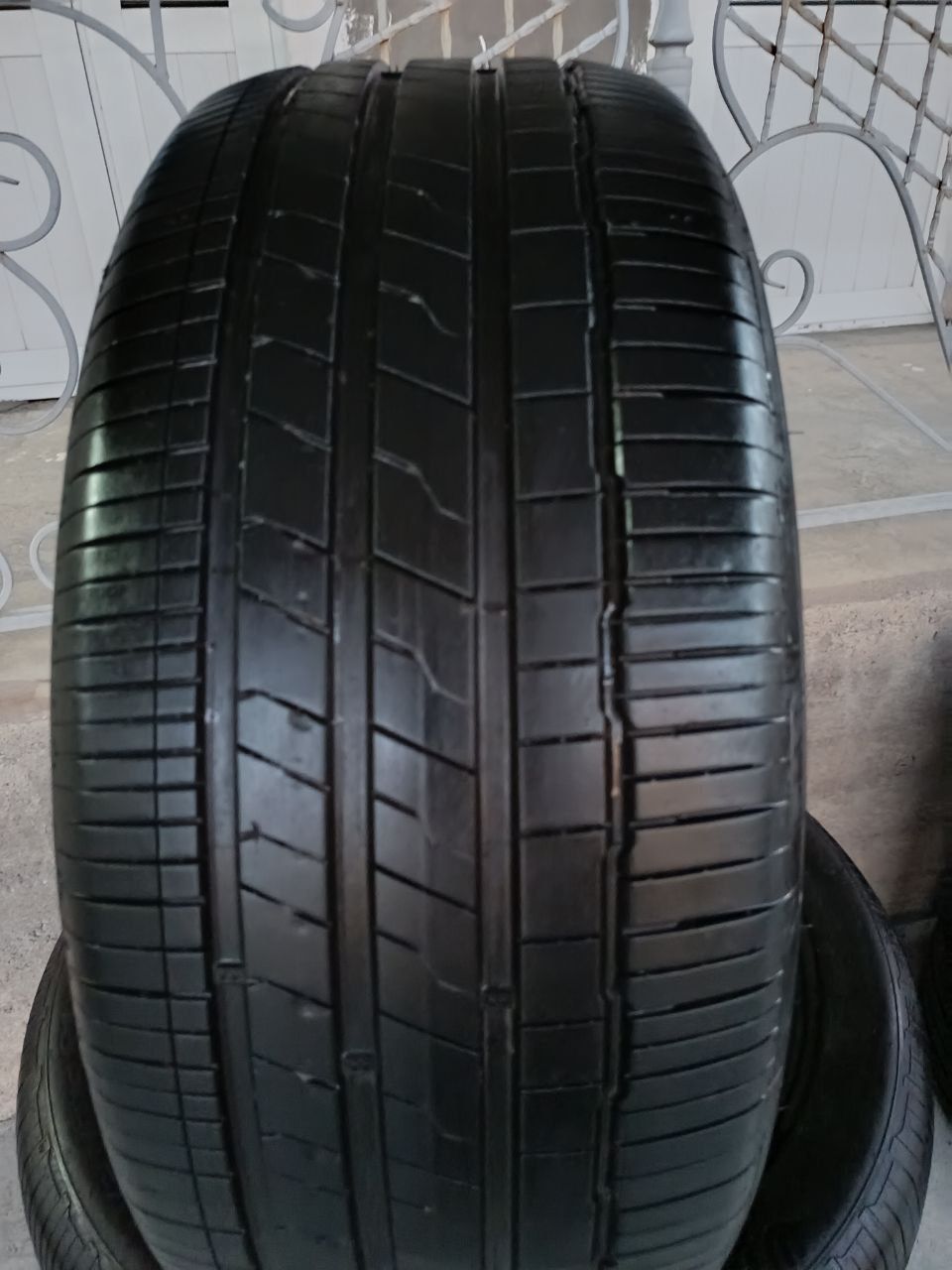 Hankook 255_45_20 4ta sastayana idyal