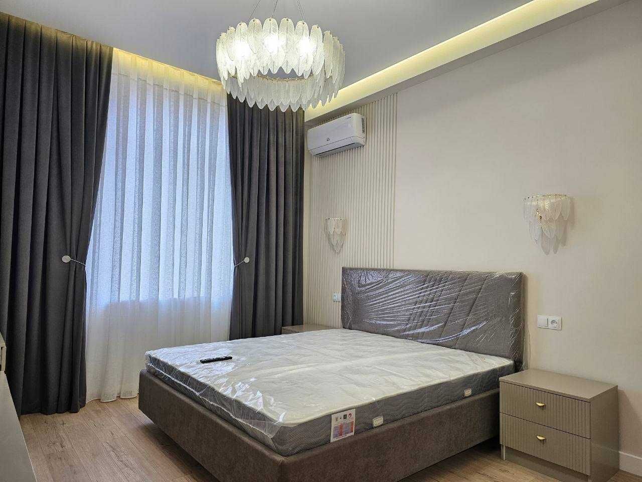 Сдаётся новая 4х комнатная квартира на Новомосковая!