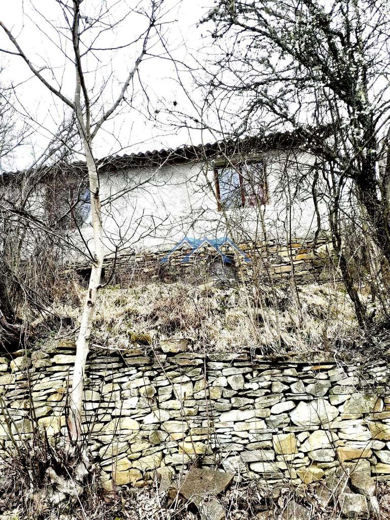 Продава се Къща в с. Каломен, Област Габрово - 47 кв.м за 185 €/кв.м - Снимка #1