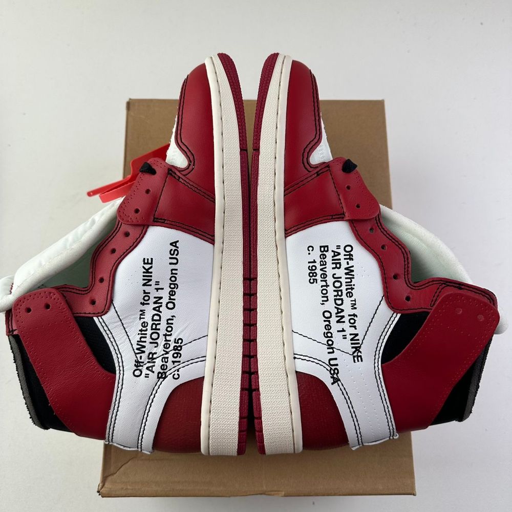 OFF-White x Air Jordan OG Chicago (41)