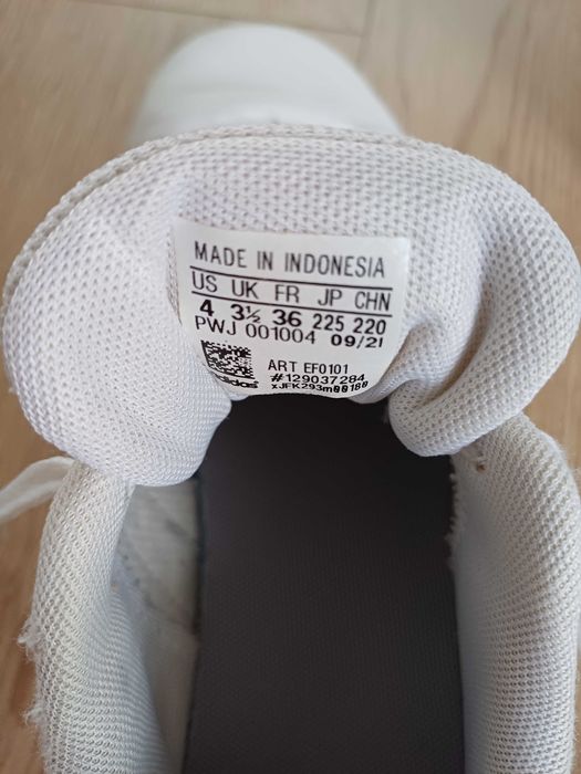 Маратонки Adidas за момиче