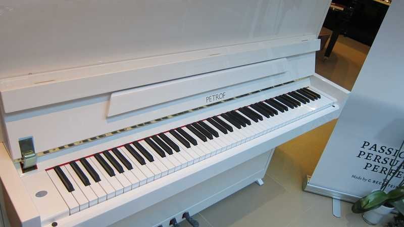 НОВО пиано PETROF - P 118 S1 с 5г. гаранция - пиано магазин Мелодия