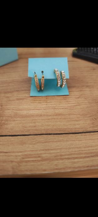 2 perechi cercei Avon