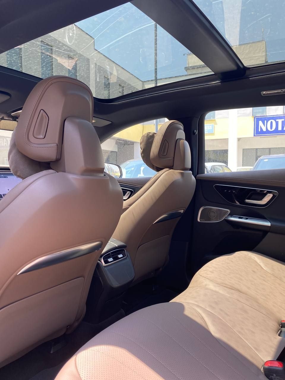 Натариус Mersedez Benz EQE