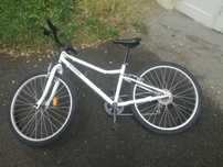 Vând bicicleta riverside pentru copii vârstă 10-14 ani.