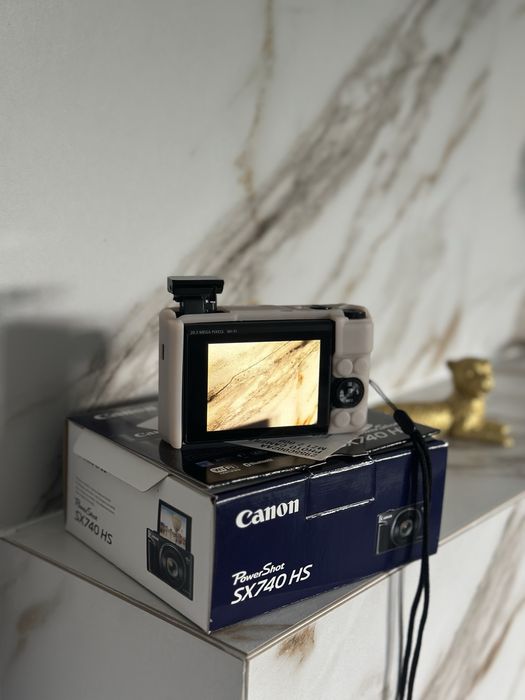 Aparat foto digital Canon Powershot SX740HS