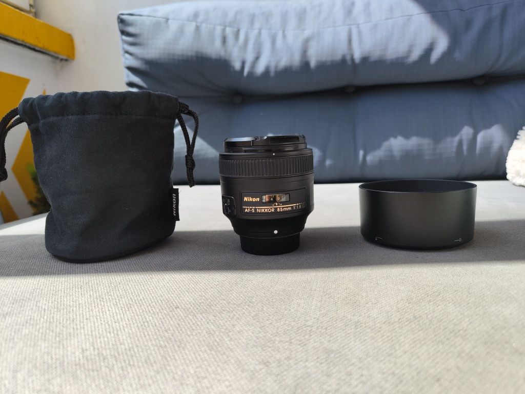 Обектив Nikon AF-S Nikkor 85mm f1.8G.