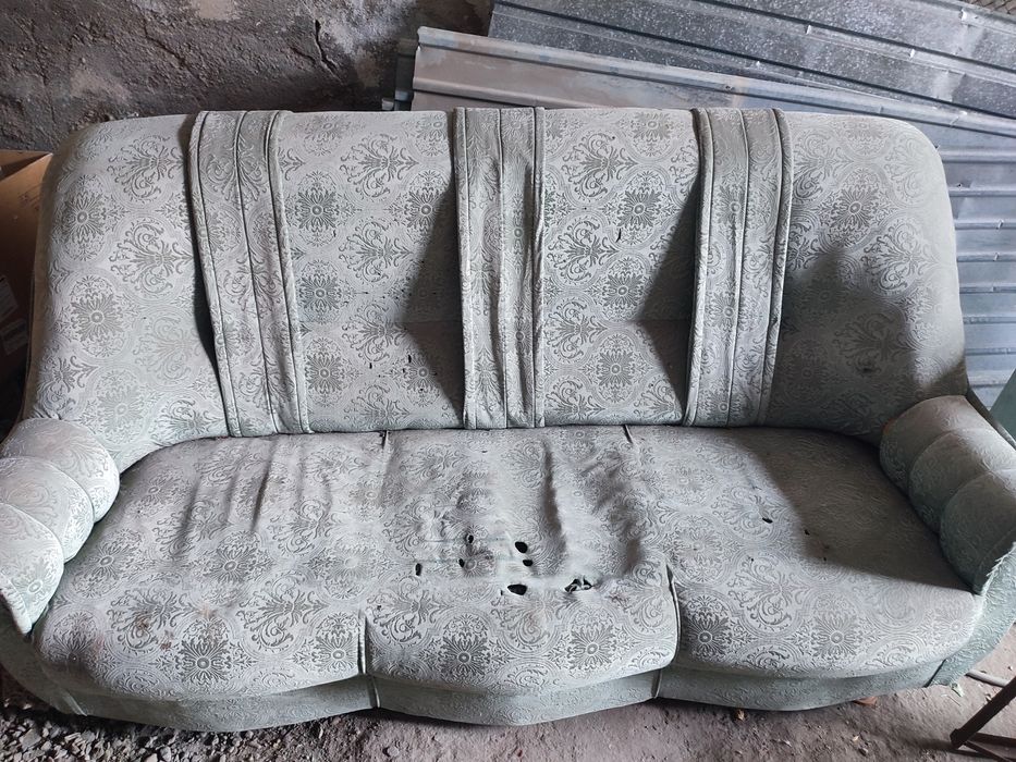 Диван               .