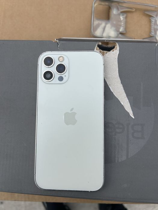 Iphone 12 pro conditii foarte bune