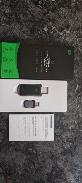 Безжичен адаптер за автомобил поддържащ CAR PLAY/ANDROID AUTO