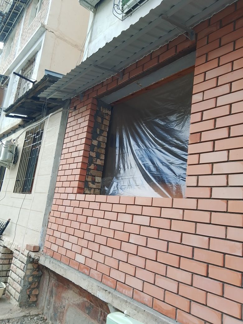 Кладка балкона решётка и казирок.