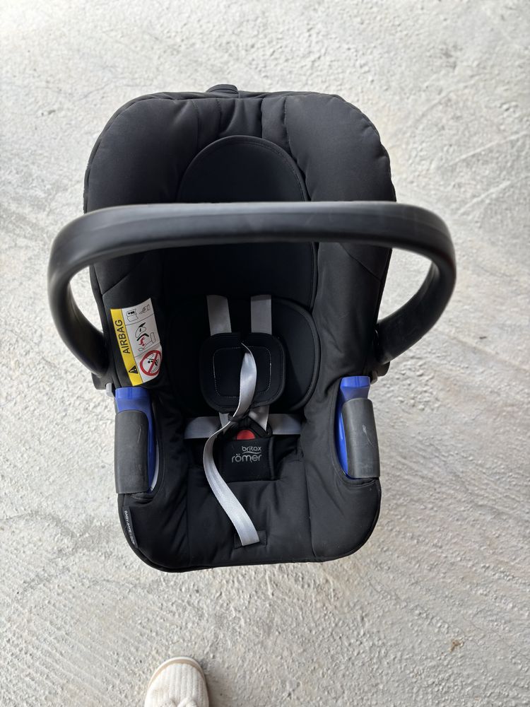 Vand scoica auto pentru copii, Britax Romer Baby Safe i Size!