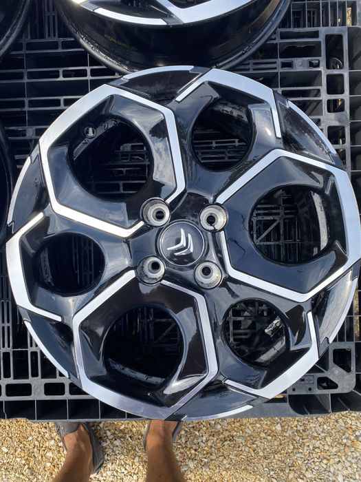 17 цола 4 х 108 мм Ситроен , Citroen  e - C 3