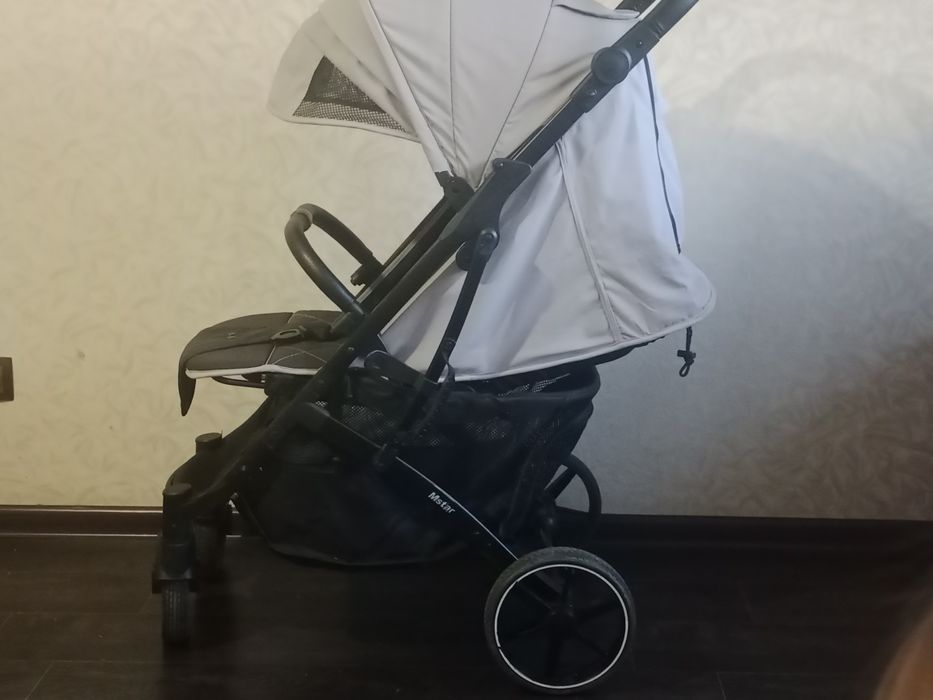 Продам детскую коляску