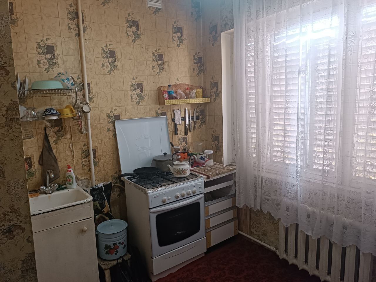 Продаётся однокомнатная квартира на массиве Феруза