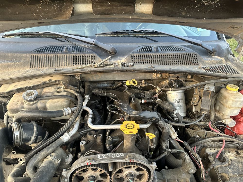 Jeep cherokie kj джип Чероки 2.8 crdi