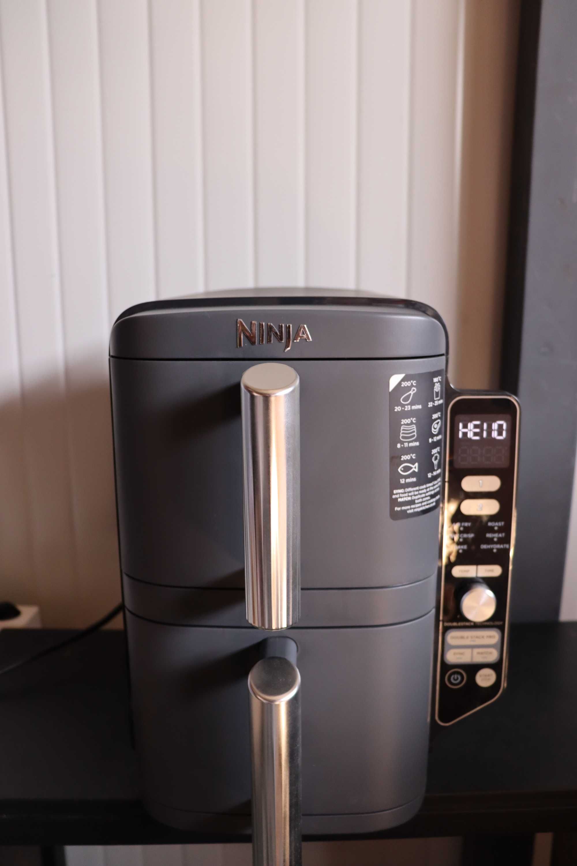 Air Fryer Ninja Double Stack XL, две чекмеджета,4 нива на готвене 9,5L