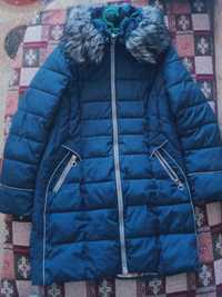 Продам зимнюю куртку 52-54 размер