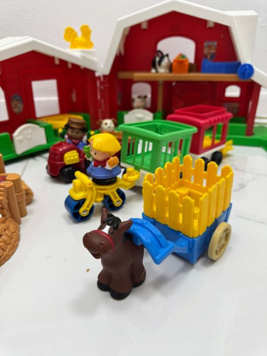 Ferma imensa Little people