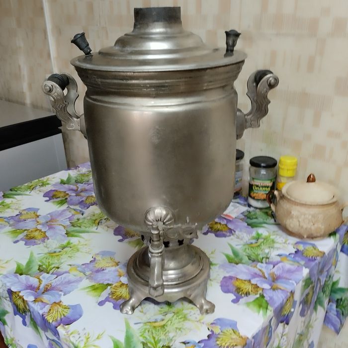 Продам Самовар на дровах.