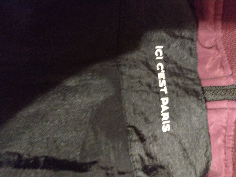 Vând geaca Jordan PSG