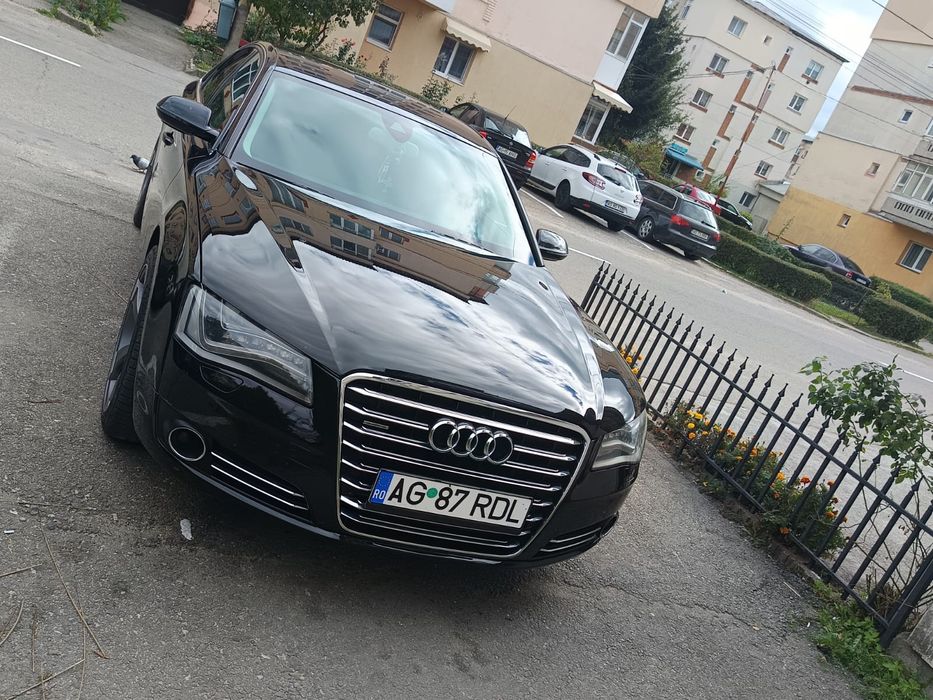 Vând Audi A8 unic proprietar
