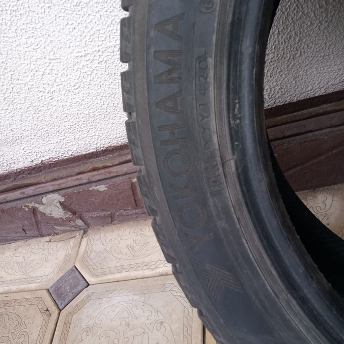 Комплект зимних шин Yokohama