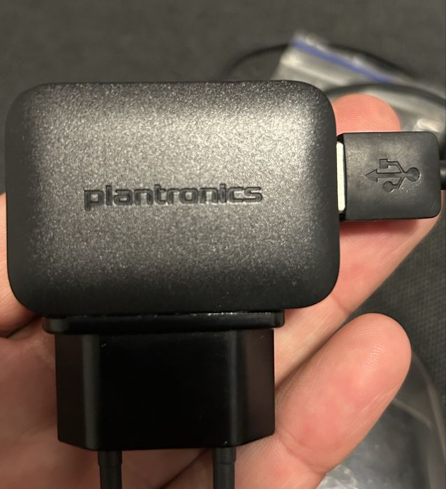 Plantronics Voyager Legend Casti bluetooth plus accesorii