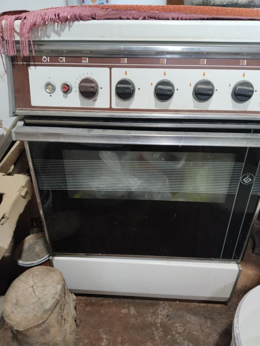 Газ плита 4 комф состоянии  нормально