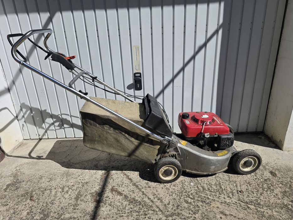 Honda HR1950 моторна / бензинова косачка със самоход
