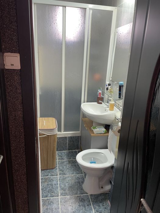 Apartament 3 camere Renovat si utilat !